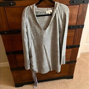 Jessica Simpson Maternity Sweater - M